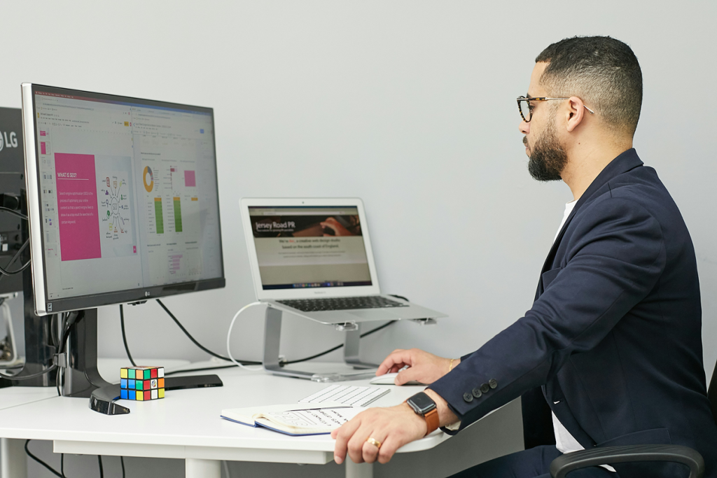 IT Technology job searcher updating resume with data points for Applicant Tracking Systems
